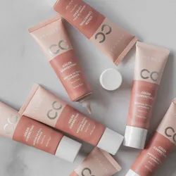 Crema correctora de color CC 02, tono claro a medio.