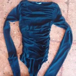 Body mangas largas