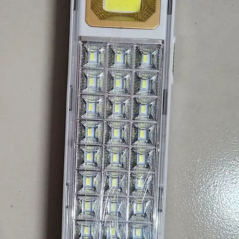 Lampara recargable solares 