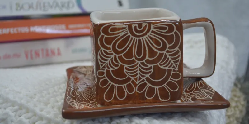 TAZA CON MANDALA / PLATO