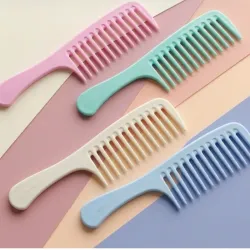Peine de dientes largos