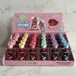 Tinta de labios en forma de botella