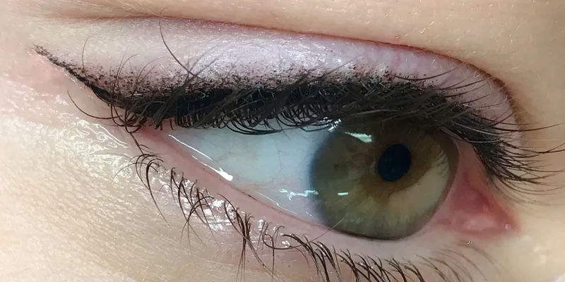 Delineado Tipo Cat Eye
