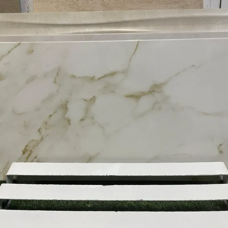 Baldosa de cerámica calacata gold 30x60cm