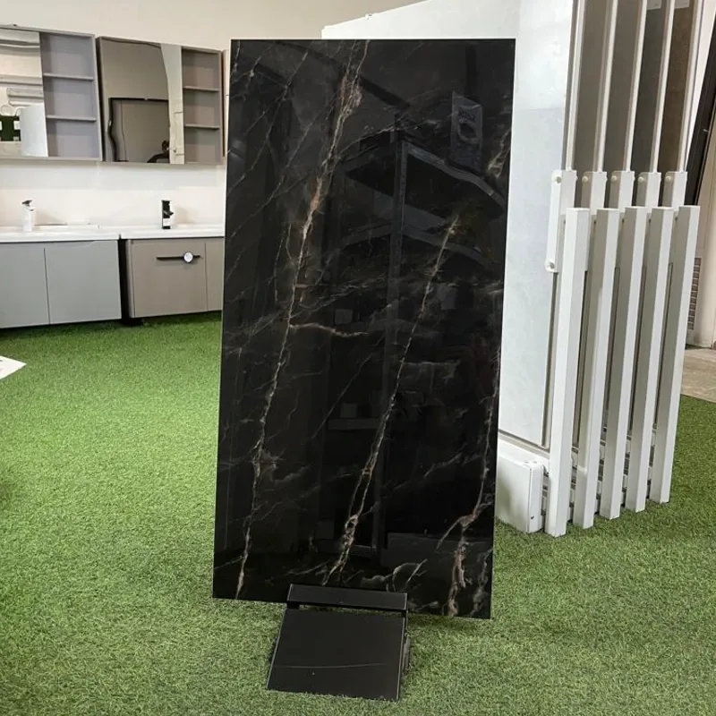 Losa de porcelanato Brasilia Black