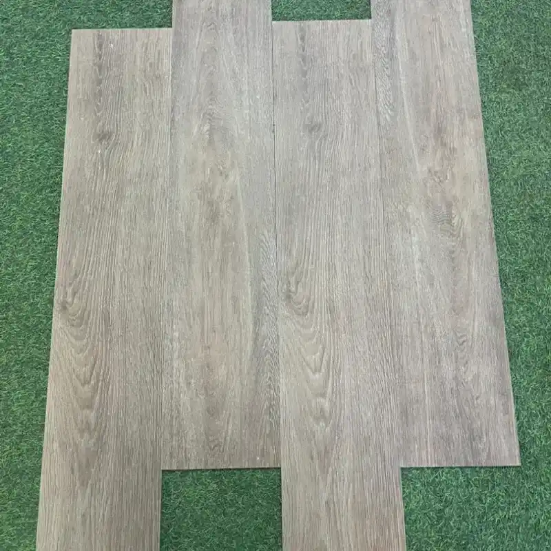 Porcelanato imitación madera Arkwood Walnut