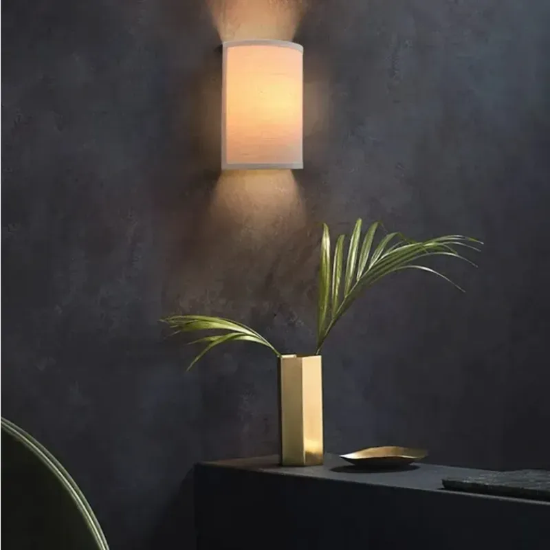 Aplique de pared bohemio vintage de lino para escalera, 1 luz de tocador para interiores, con cableado, aplique interior industrial retro con pantalla de media luna para mesita de noche,