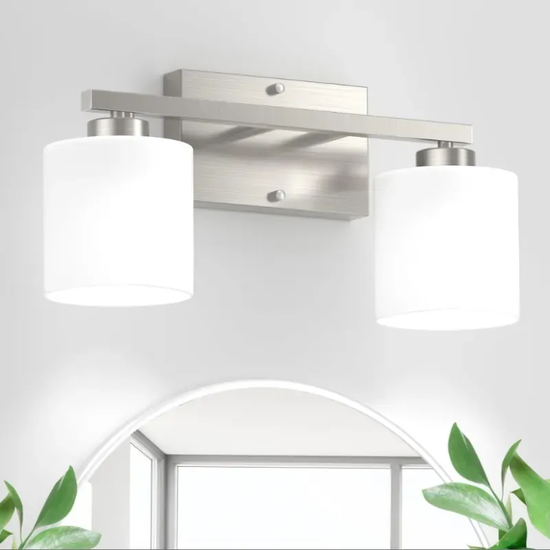 - Luces de espejo de baño de níquel cepilladas con esmerilado y acabado antirroxante, E26 