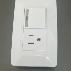 Interructor y toma corriente