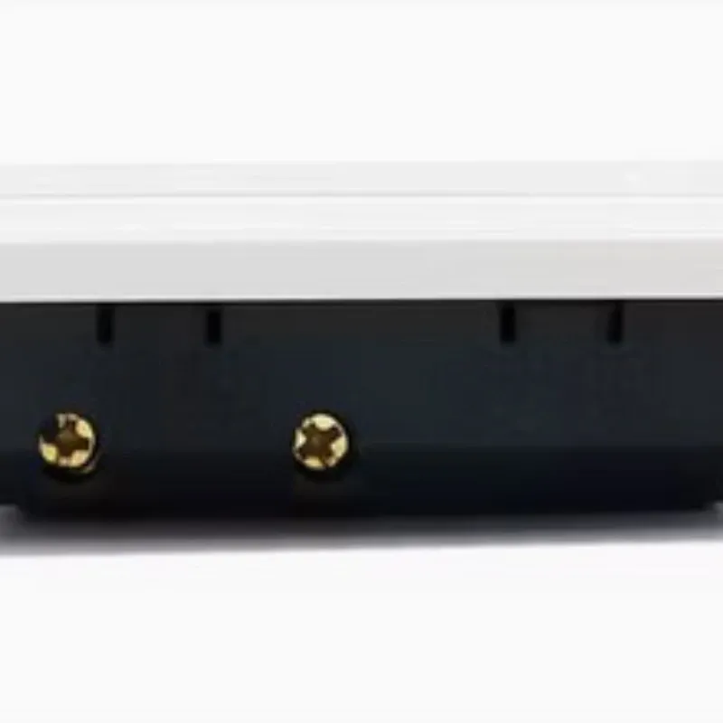 TOMA CORRIENTE DOBLE DE 3 POLOS