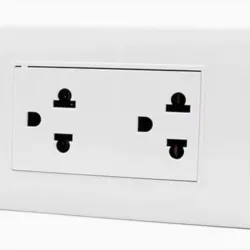 TOMA CORRIENTE DOBLE DE 3 POLOS