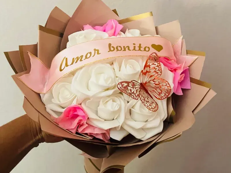 Ramo de Rosas de Foami