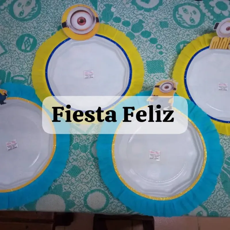 Platos decorados Minion 