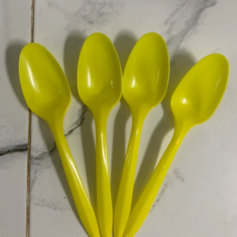 Cucharitas Amarillas 