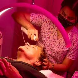 TRATAMIENTO CAPILAR CON ALTA FRECUENCIA 