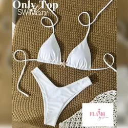 Bikini color blanco con detalle de estrella dorada