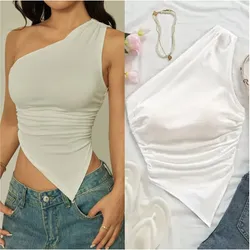 Blusa asimetrica color blanco de un solo hombro