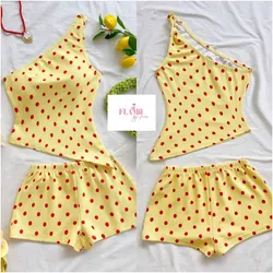 Conjunto de blusa asimetrica y short amarillo bolas rojas