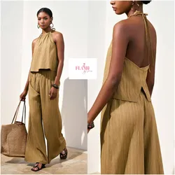 Conjunto de blusa y pantaloneta tono aceituna