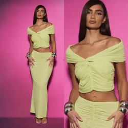 Conjunto de saya y blusa color verde