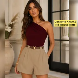 Conjunto de short y blusa asimetrica (no trae cinto)