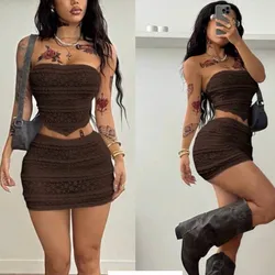 Conjunto marrón de top y saya de encaje