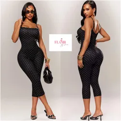 Enterizo capri color negro Polka dots