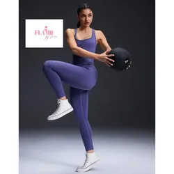 Mono azul oscuro levantaglúteos