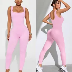 Mono color rosa deportivo