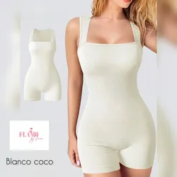 Mono corto color blanco coco elastizado