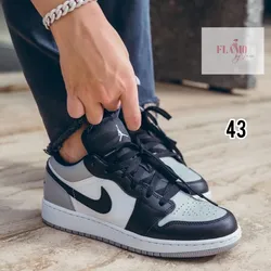Nike Jordan Blanco gris y negro #43