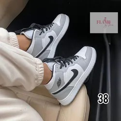 Nike Jordan botas gris blanca y negra #38 calidad G5