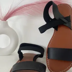 Sandalias cerradas marrón y negras de dos piezas #37