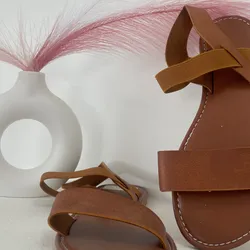 Sandalias color marrón de dos piezas estilo cuero #37