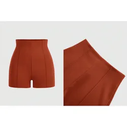 Short color marrón tono ladrillo