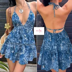 Vestido azul corto de tirantes estampado y espalda descubierta