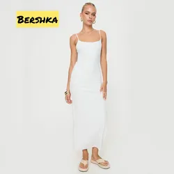 Vestido bershka basico color blanco de tirantes finos