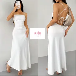 Vestido blanco largo detalle de tiras detras
