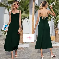 Vestido color verde oscuro estilo babero detalle de tiras detras