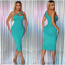 Vestido color verde un solo hombro ajustado al cuerpo