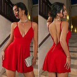 Vestido corto color rojo escotes