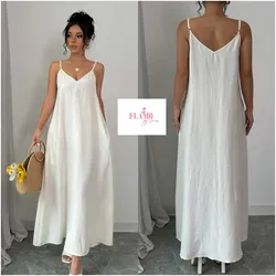 Vestido largo ancho de tirantes estilo hilo tono blanco hueso