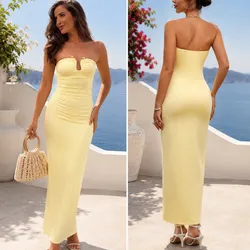 Vestido largo color amarillo detalle de bolas