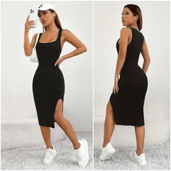 Vestido tejido canalé color negro con abertura en la pierna