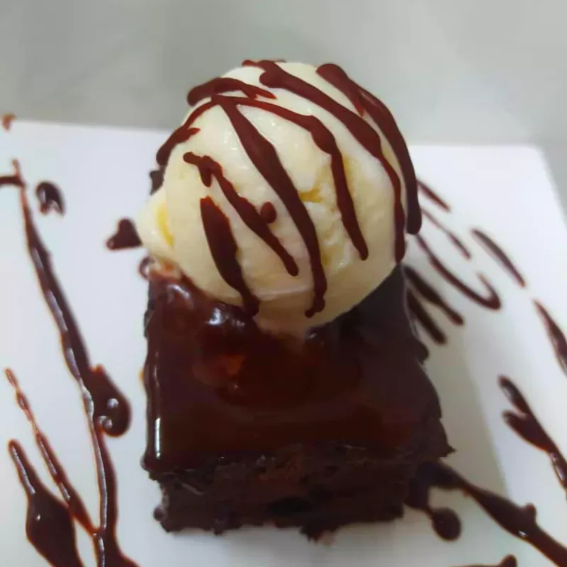 Brownie helado