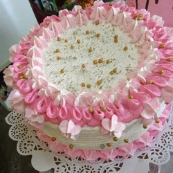 Cake tamaño pequeño con algo de decoración 