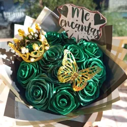 Ramo de 12 Rosas Eternas