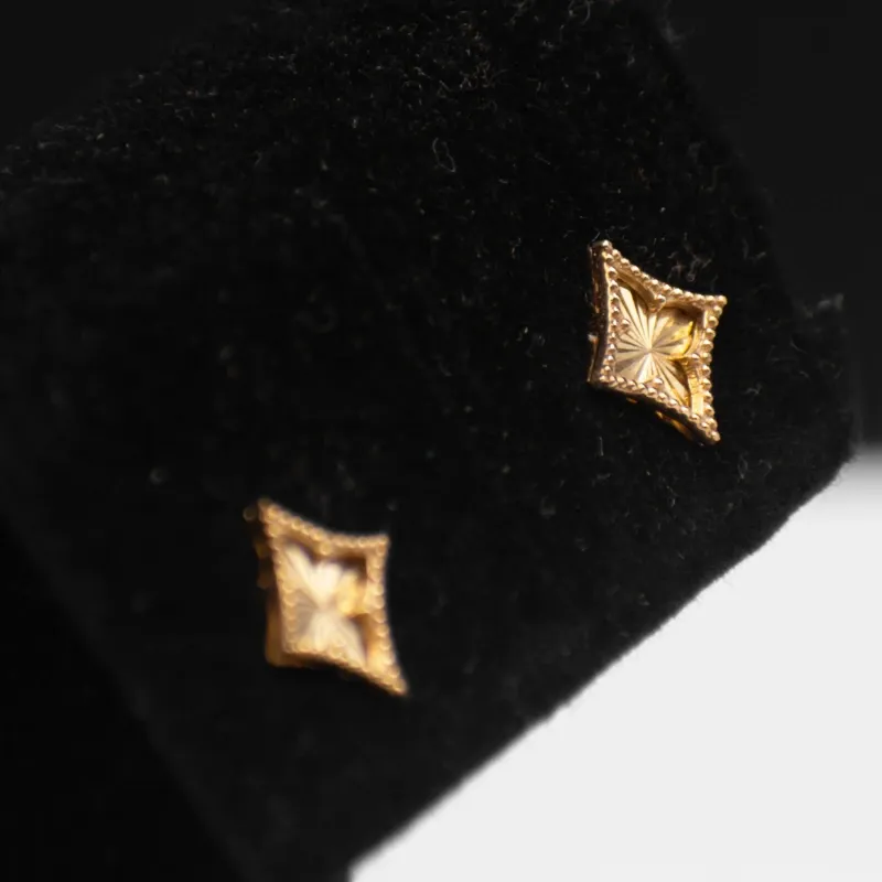 A9