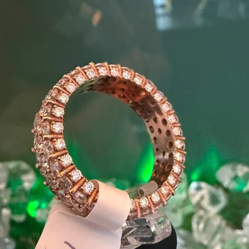 Anillo 10k de Diamantes Naturales