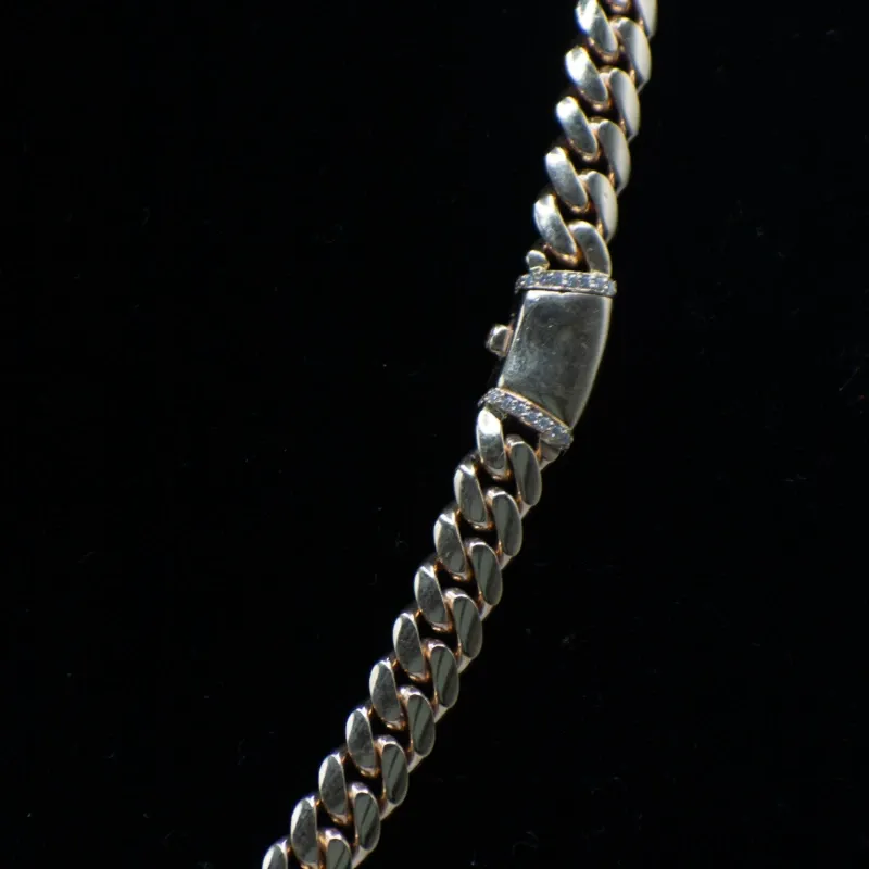 C18